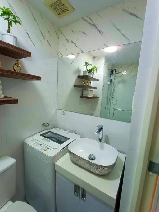 Cozy Studio Unit At Sun Residences マニラ市 エクステリア 写真